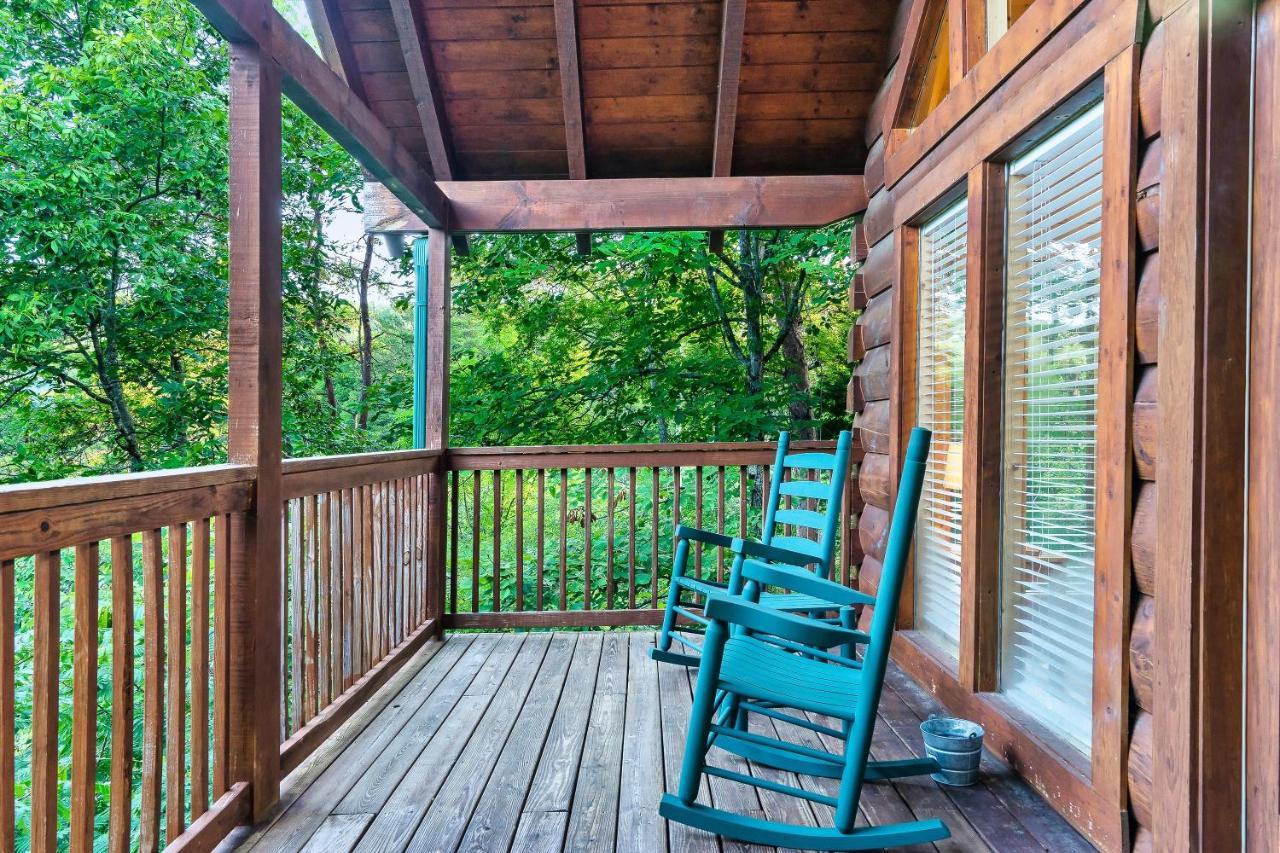 Cozy Log Cabin!! In Heart Of Pf & Close To The Smokies 비둘기 포지 외부 사진