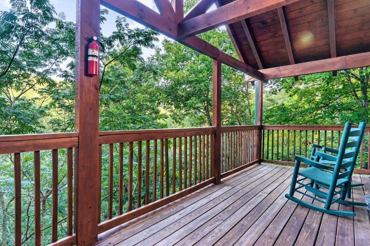 Cozy Log Cabin!! In Heart Of Pf & Close To The Smokies 비둘기 포지 외부 사진