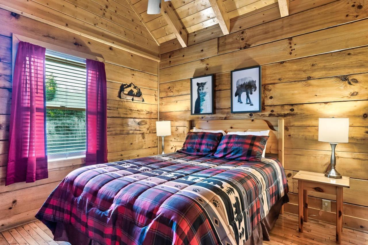 Cozy Log Cabin!! In Heart Of Pf & Close To The Smokies 비둘기 포지 외부 사진